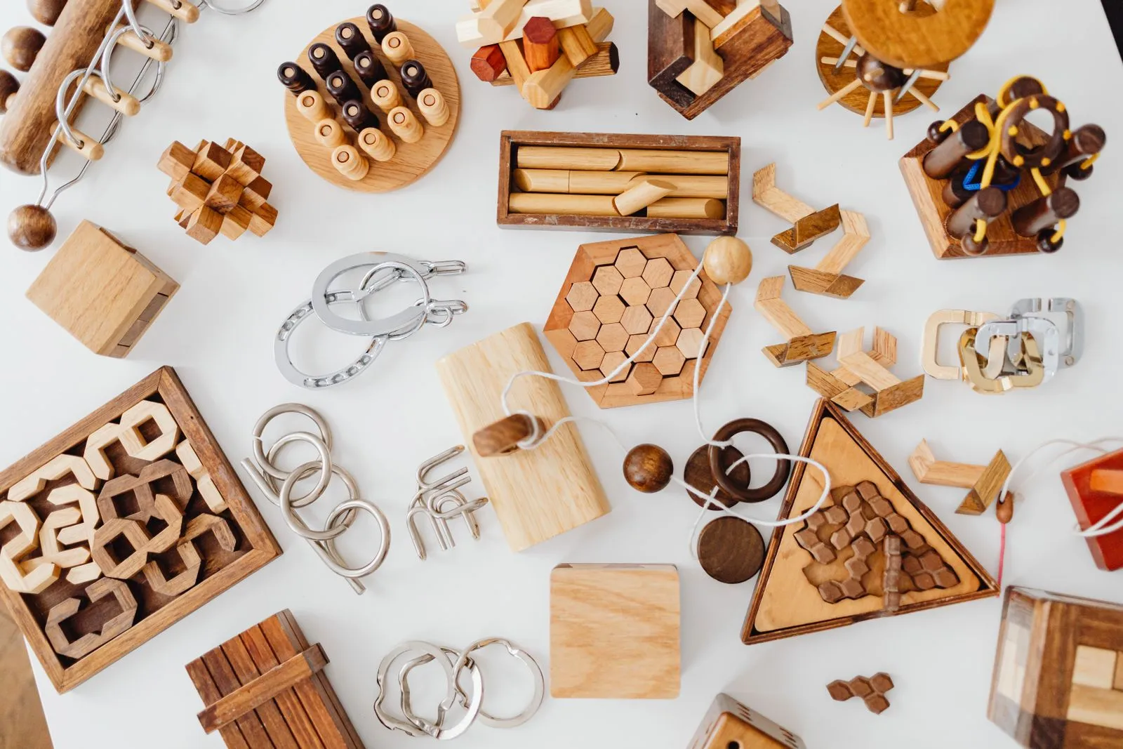 Mobile Escape Rooms for Team Building